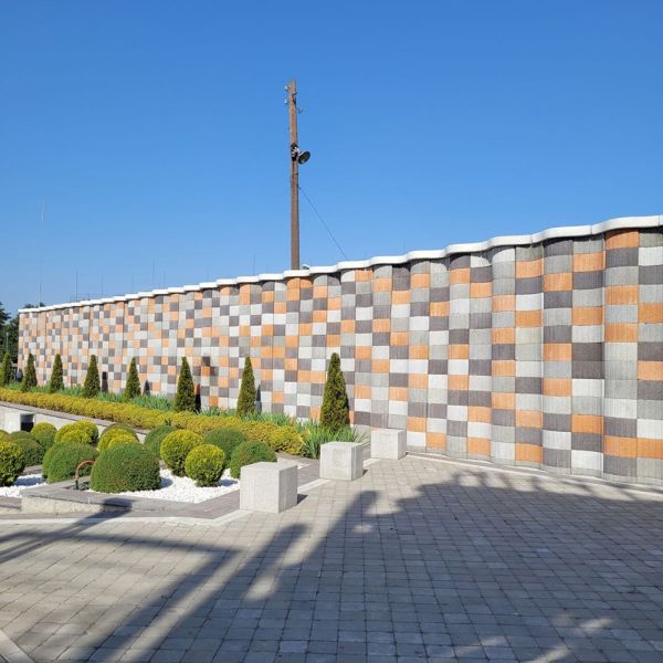 Квітник вібропресований для паркану