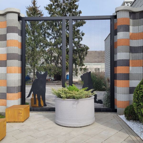 Квітник вібропресований для паркану